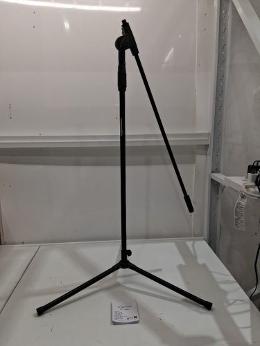 AMAZON BASICS HEIGHT-ADJUSTABLE TRIPOD BOOM MICROPHONE STAND - 3.3FT - 5.6FT WITH CLOTHESPIN MIC CLIP image 2