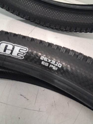 2pk surface 604 Maxxis Rekon pace Bike Tire - for Mountain Bikes & Electric Bikes - 26” x 2.1" - 65PSI - black image 4