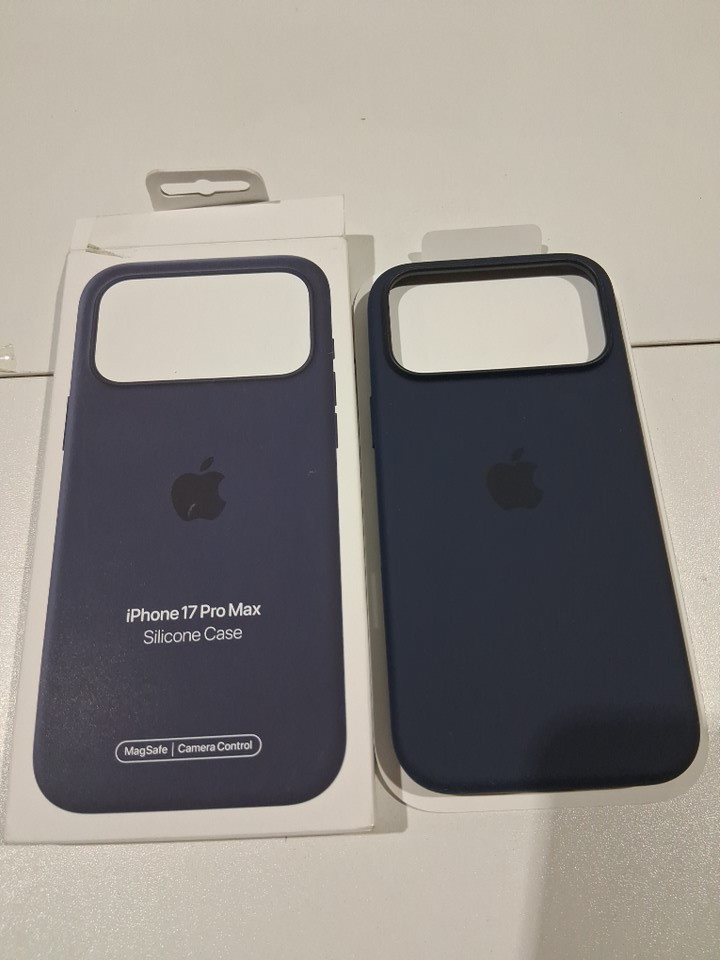 Apple iPhone 17 Pro Max Silicone Case - MagSafe & Camera Control - Midnight (Model: A3560) image 2