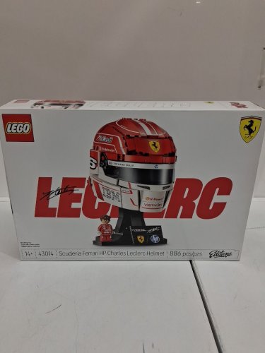886 PC LEGO SCUDERIA FERRARI HP CHARLES LECLERC HELMET BUILDING SET (MODEL: 43014) image 2