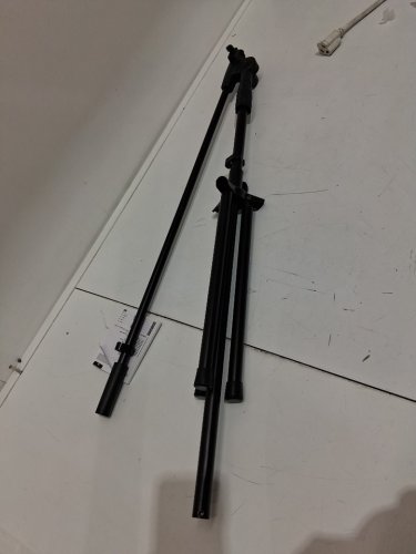 AMAZONBASICS FOLDING TRIPOD MICROPHONE STAND WITH BOOM ARM - 3FT TO 7FT - BLACK (MODEL: TMS130) image 4