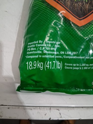 Scotts Turf Builder Green MAX Lawn Food 27-0-2 with 5% Iron - 35.3lbs (model: 1006824) image 2
