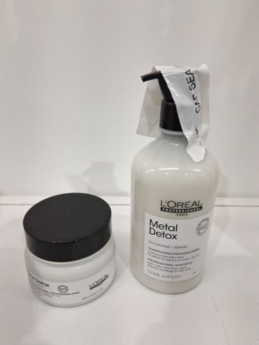 2PC L'OREAL PARIS METAL DETOX HAIR PRODUCTS TO PREVENT BREAKAGE AND COLOUR SHIFT- 250ML/500ML - PROFESSIONAL HAIR MASK / PROFESSIONAL SHAMPOO image 2