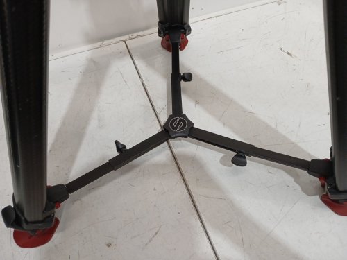 Sachtler aktiv8 flowtech75 MS Tripod System - 31.1-68.5" - black/red (model: S2068S-FTMS) image 6