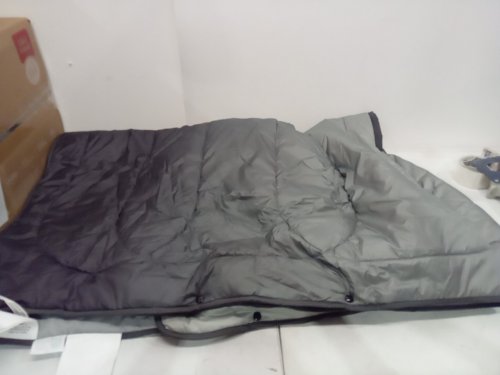 Below Zero 2-in-1 Wearable Hooded Outdoor Blanket - 54" × 76" - grey fade (Model: 1896292) image 2