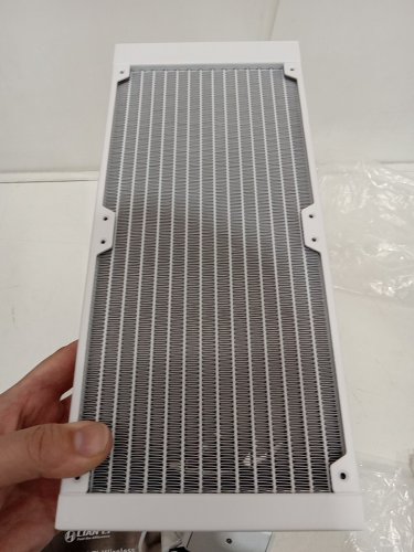 Lian Li GA II LCD 280 TL Wireless 280mm AIO Liquid CPU Cooler - 2 X 140mm RGB Fans, 2.88 IPS LCD - White - (Model: GA2aLCD28TLW) image 7