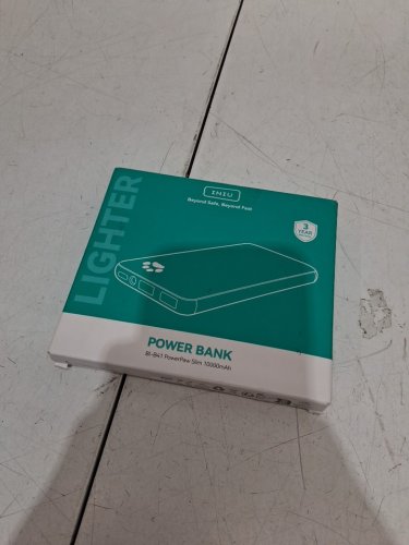 INIU POWERPAW SLIM POWER BANK with Flashlight - 10000MAH - BLACK (MODEL: ‎BI-B41) image 2