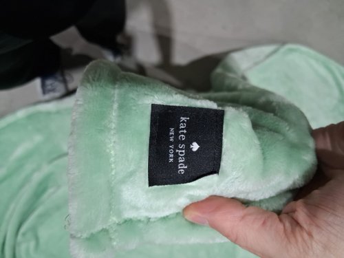 KATE SPADE PLUSH THROW BLANKET - 60" X 70" - MINT GREEN (MODEL: 1859162) image 3