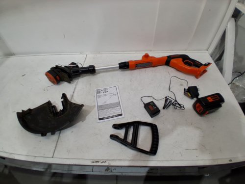 BLACK + DECKER 2-IN-1 CORDLESS STRING TRIMMER AND EDGER KIT WITH CHARGER - 40V MAX, 13" CUT SWATH - orange/black (MODEL: LST140C) image 4