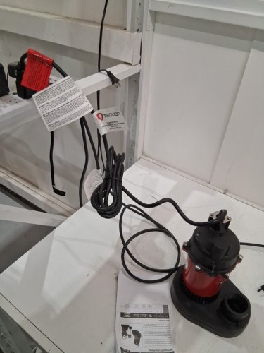 Red Lion Aluminum and Thermoplastic Sump Pump with Vertical Switch - 115-Volt - 1/2 HP - 3523 GPH - RED (MODEL: RL-SP50V) image 5