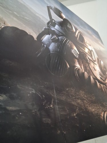 trends international Fallout: 76 Helmet Key Art Poster - 34" x 22" - multicolor (model: 17295 ) image 5