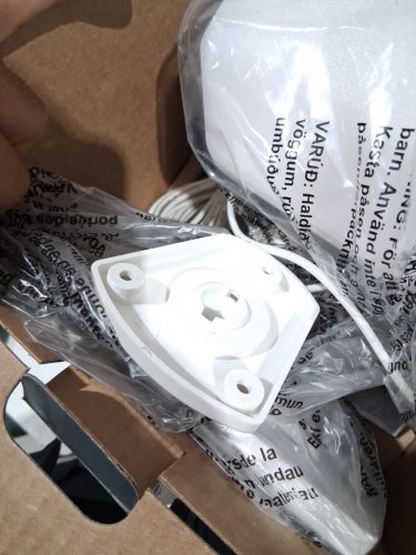 LUTEC MOTION ACTIVATED SOLAR SECURITY LED FLOOD LIGHT - 5000K - 3000LM - WHITE (MODEL: 1937995) image 5