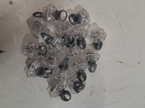 16pc led flashing diamond party rings image 3