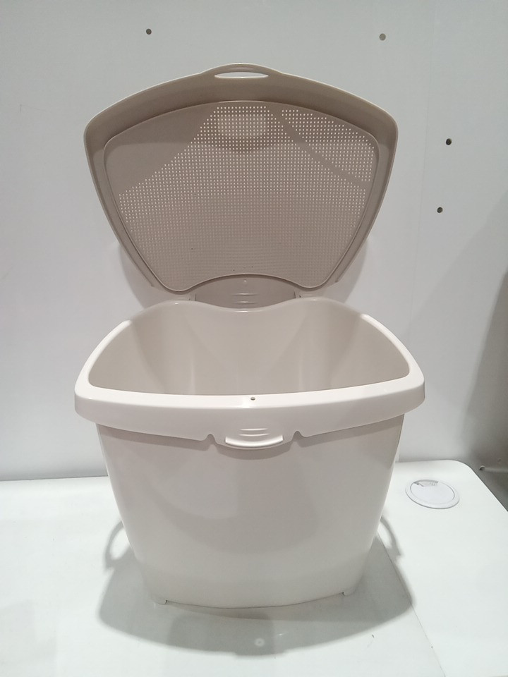 Sue-Close Compost Bin with breathable lid and handle - 1.9 Gallons - 9" x 10" x 5" - beige image 2