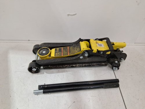 Heavy Duty Low Profile Heavy-Duty Steel Floor Jack with Single Piston Hydraulic Pump - 2.5 Ton cap - Yellow (model: wd-a-02250-a00-0) image 3