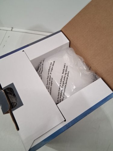 LUTEC MOTION ACTIVATED SOLAR SECURITY LED FLOOD LIGHT - 5000K - 3000LM - WHITE (MODEL: 1937995) image 3