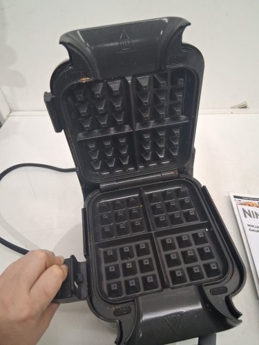 NINJA COUNTERTOP BELGIAN WAFFLE MAKER NEVERSTICK WITH POUR CUP - BLACK/SILVER - (MODEL: BW1000C) image 6