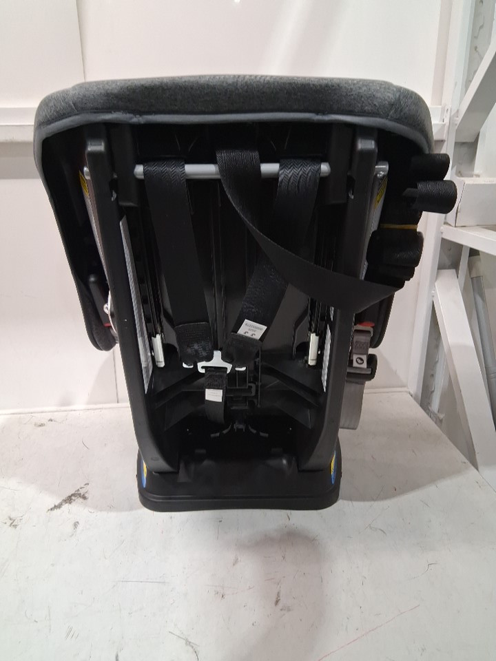 GRACO EXTEND2FIT CONVERTIBLE CAR SEAT - TITUS GREY/BLACK (MODEL: 2149057) image 5