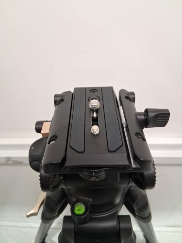 SmallRig Heavy Duty Tripod with Pan and Tilt Fluid Head - 74" - Black/Copper (Model:AD-01S) image 4