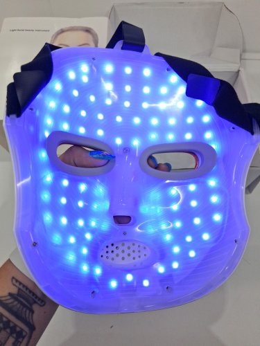 led light therapy facial beauty instrument mask with 3 colour modes - white image 5