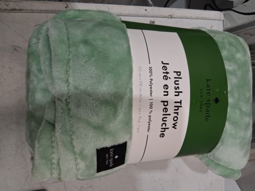 kate spade plush throw blanket - 60" x 70" - mint green (model: 1859162) image 2