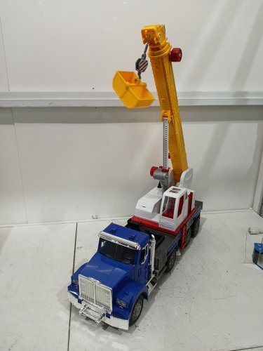 DRIVEN BY BATTAT JUMBO EXTRA LARGE CRANE TRUCK - UP TO 30" - BLUE - (MODEL: ‎WH1217Z) image 6