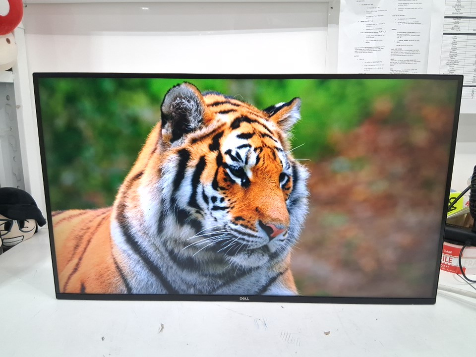 Dell 27 Plus QHD USB-C Monitor with built in speakers - 16:9 RATIO - 144hz REFRESH RATE - 27" SCREEN - ASH WHITE (MODEL: S2725DC) image 13