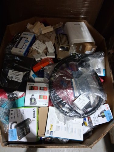 assorted MIXED item MYSTERY PALLET - VARIOUS PRODUCTS - aprox 300+ - (pallet #43) image 3