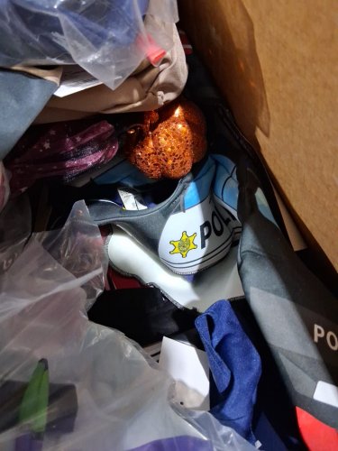 assorted MIXED item Halloween costume MYSTERY PALLET - VARIOUS costumes - aprox 150+ (PALLET #3) image 11