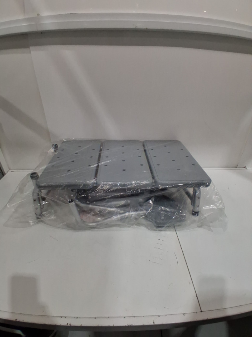 MEDLINE GUARDIAN bathtub TRANSFER BENCH WITH BACK support & suction feet - 400lbs capacity - GREY (MODEL: G3-100KBX1) image 4