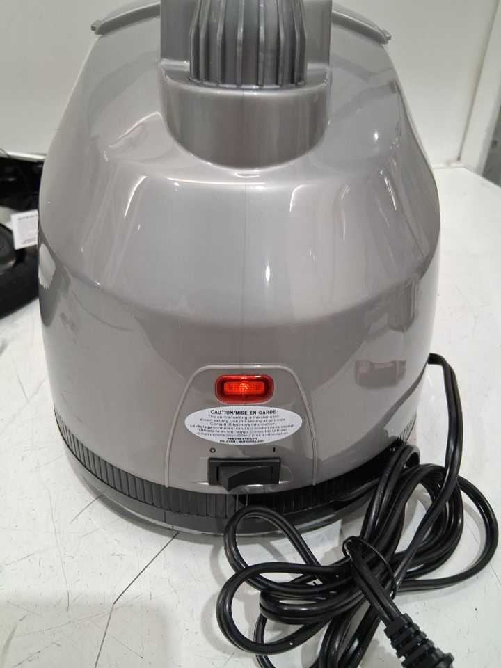 CONAIR UPRIGHT FABRIC ULTIMATE GARMENT CLOTHING STEAMER WITH MICROBAN - SILVER (MODEL: GS28NXC) image 3