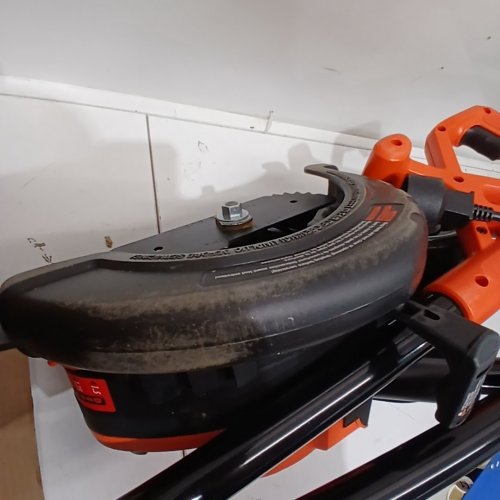 BLACK+DECKER EDGE HOG 2-1/4 HP CORDED ELECTRIC LANDSCAPE EDGER & TRENCHER TOOL (MODEL: LE750) image 4