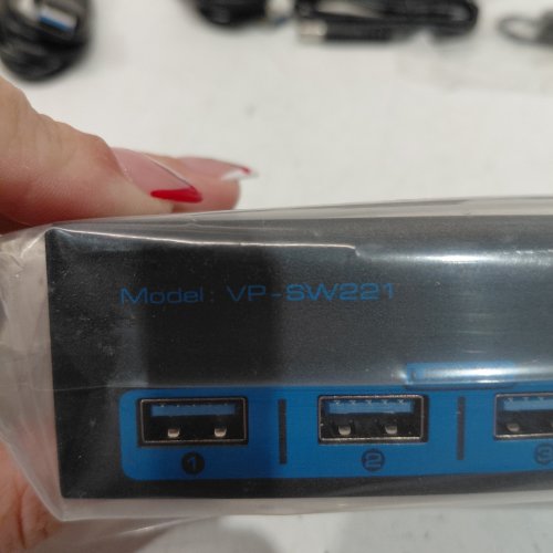 CMSTEDCD HDMI DUAL MONITOR KVM SWITCH 2 x 2 - BLACK/BLUE (MODEL: VP-SW221) image 2
