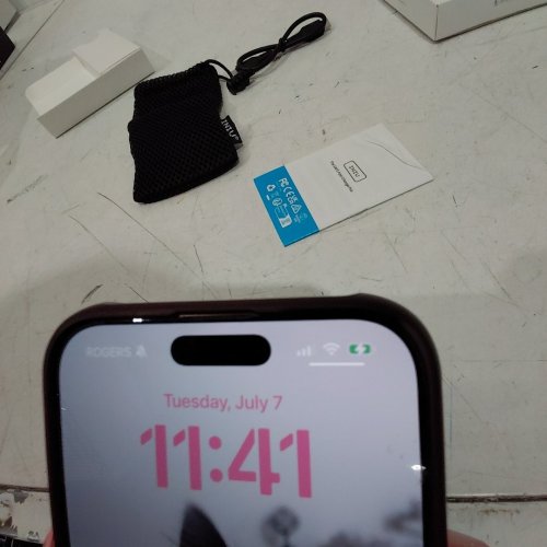INIU MagPro Magnetic Power Bank - 7.5W Max Wireless, 20W Max Wired - 10000mAh - Black (Model: BI-B43) image 5