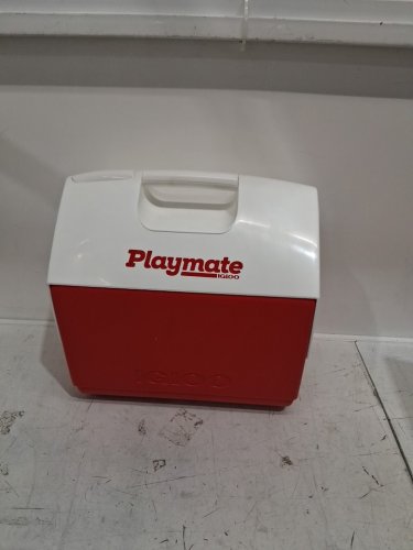 IGLOO PLAYMATE PAL COOLER - 7QT, HOLDS 9 CANS - RED (MODEL: 7362) image 3