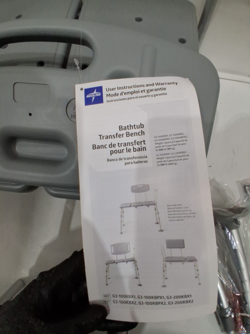 MEDLINE GUARDIAN bathtub TRANSFER BENCH WITH BACK support & suction feet - 400lbs capacity - GREY (MODEL: G3-100KBX1) image 6