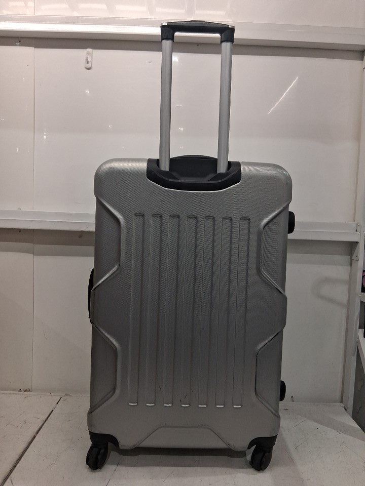 Outbound Hardside Spinner luggage - 30" - silver image 5