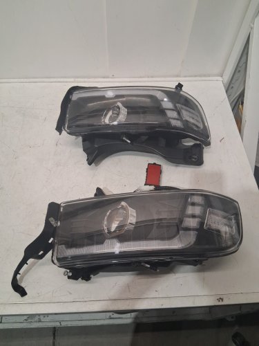 Telpo 500% Brighter LED Projector High/low Beam headlights with Sequential turn signal and housing - For 1994 to 2001 Dodge Ram 1500 and 1994 to 2002 Dodge Ram 2500 3500 - Black image 3