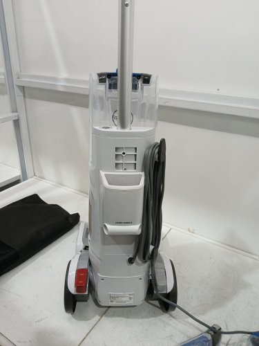Hoover SmartWash Automatic Upright Carpet Cleaner with IntelliSense Push-Forward, 8ft Hose - white (MODEL: FH52007VCD) image 9