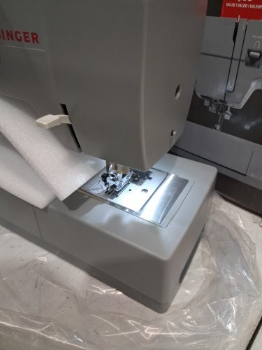 SINGER Heavy Duty High Speed Sewing Machine - GREY (MODEL: HD4423) image 12