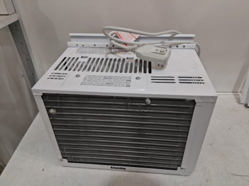 DANBY easy to use WINDOW AIR CONDITIONER - for rooms up to 150sq ft - 5000 btu - white (model: DAC050MB1WDB) image 4