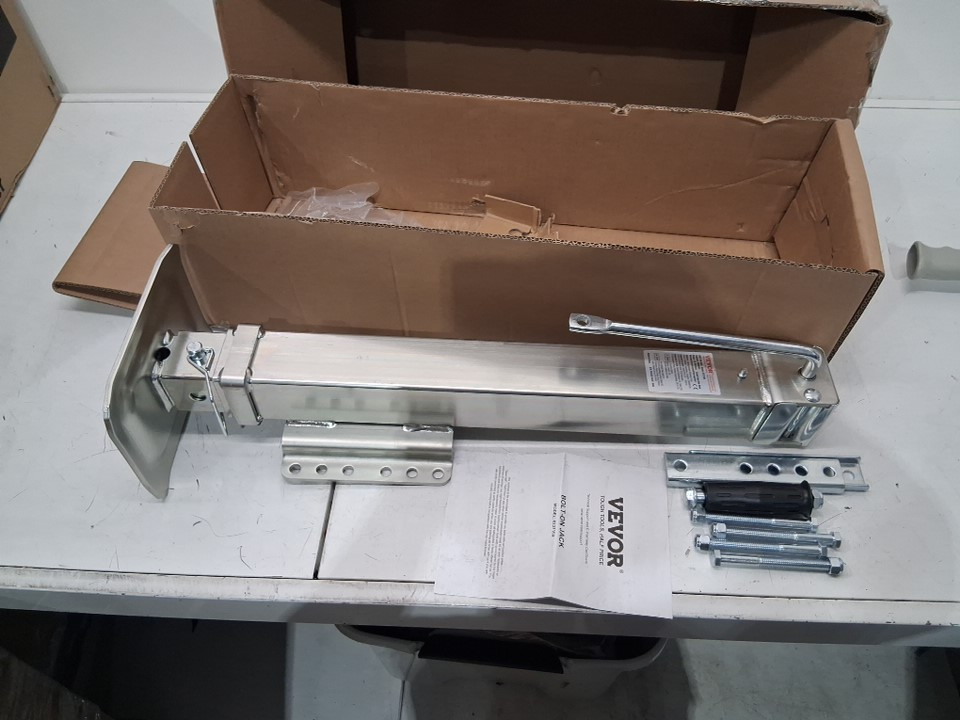 Heavy Duty Swivel Bolt-on TRAILER Jack - 28.5"/8000LBS STATIC LOAD CAPACITY - SILVER (MODEL: 0721100) image 4