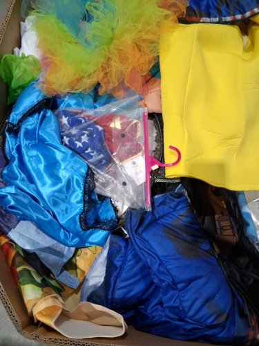 assorted MIXED item Halloween costume MYSTERY PALLET - VARIOUS costumes - aprox 150+ (PALLET #2) image 7
