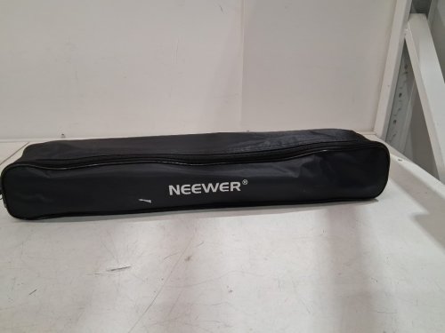 NEEWER basics video tripod with 3-way pan tilt head, remote and phone holder - 17.6lbs capacity - 74" - black (model:tp05) image 2