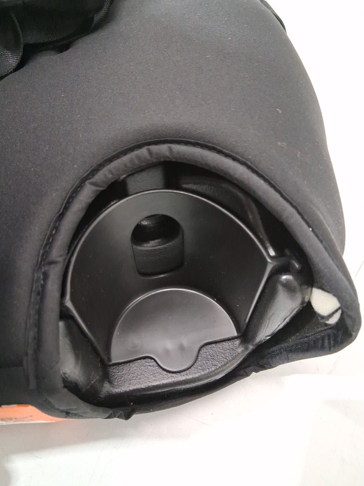 Graco Tranzitions 3‑in‑1 Harness Booster Seat with High‑Back Booster & Backless Booster, 2 Removable Cup Holders, Open‑Loop Belt Guides & Machine‑Washable Covers (MODEL: 2035724) image 12