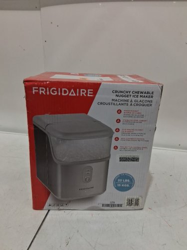 Frigidaire Countertop Crunchy Chewable Nugget Ice Maker - 28lb per day - 1L capacity - 200w - stainless steel (model: EFIC228) image 2