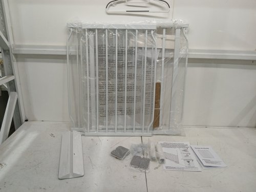 SAFETY FIRST ADJUSTABLE EASY INSTALL AND WALK THROUGH BABY SAFTEY GATE 71.6" x 71" - white (MODEL- WO46) image 3