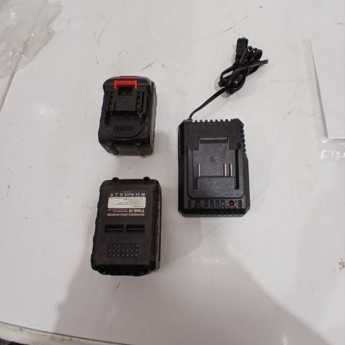3PC BATTERY AND CHARGER SET - 21V 4AH image 3