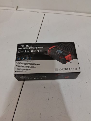 Portable Pulse Repair Battery Charger for Cars and Motorcycles with LCD Display - 12v 8A - 24V 4A - Red / Black image 3