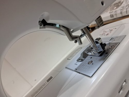BROTHER computerized sewing and quilting machine - white/purple (model: sq9130) image 5